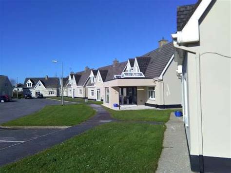 lahinch family holiday|The Links 14, Family Holiday Home 500M walk to the Beach.